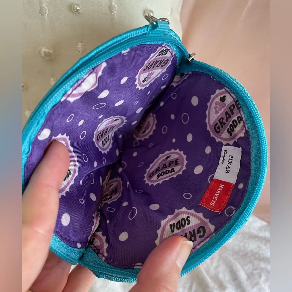 Harveys Up Russell Park Hopper, Coin Purse, and CNG 🏠🎈🍇 - Picture 4 of 16